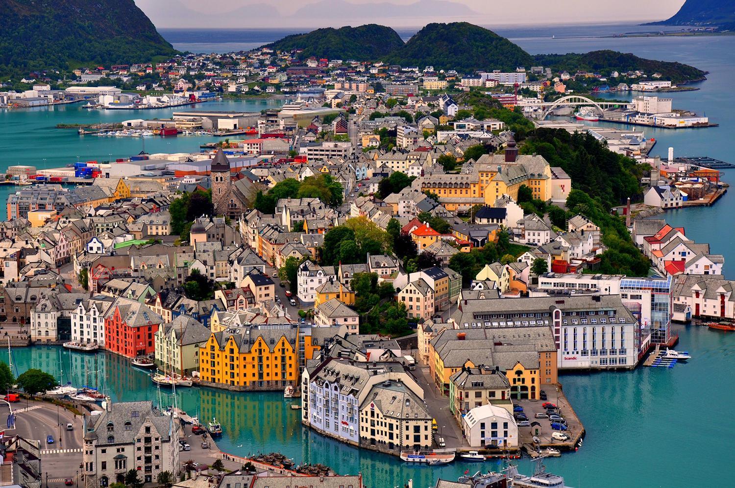 Sunny Apartment In Alesund City ภายนอก รูปภาพ