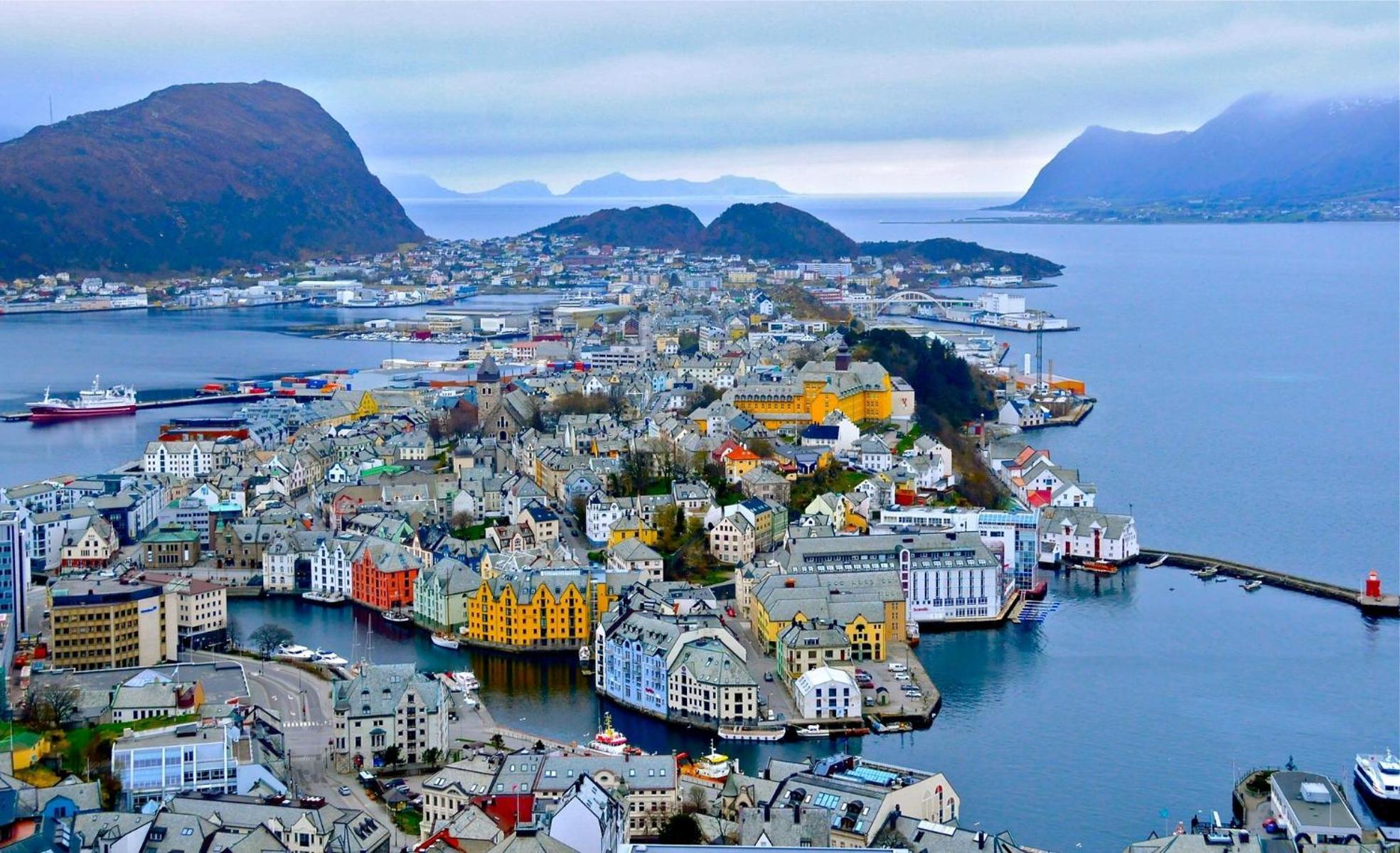 Sunny Apartment In Alesund City ภายนอก รูปภาพ